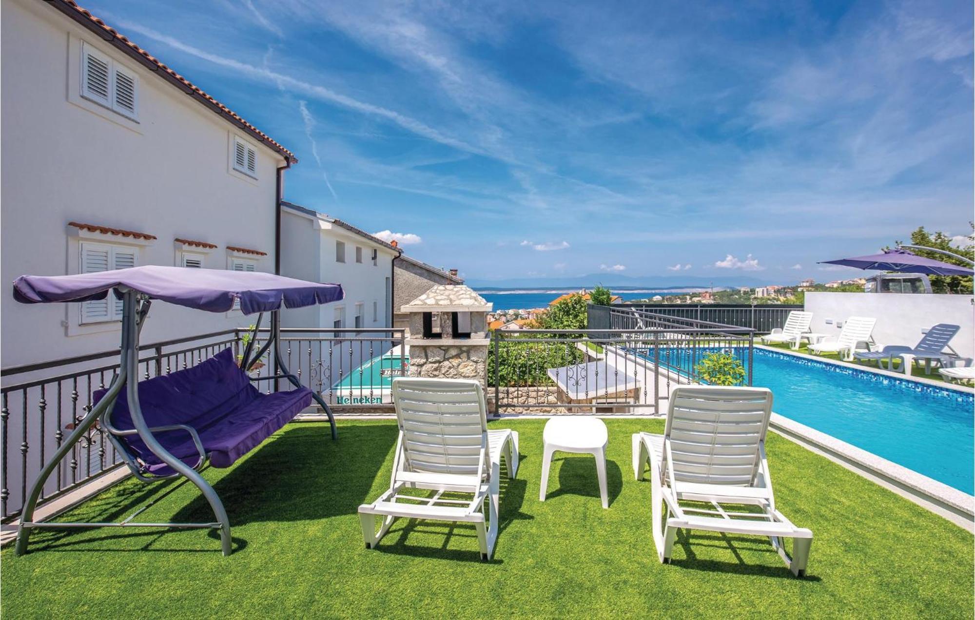 Nice Apartment In Crikvenica With Wifi Luaran gambar